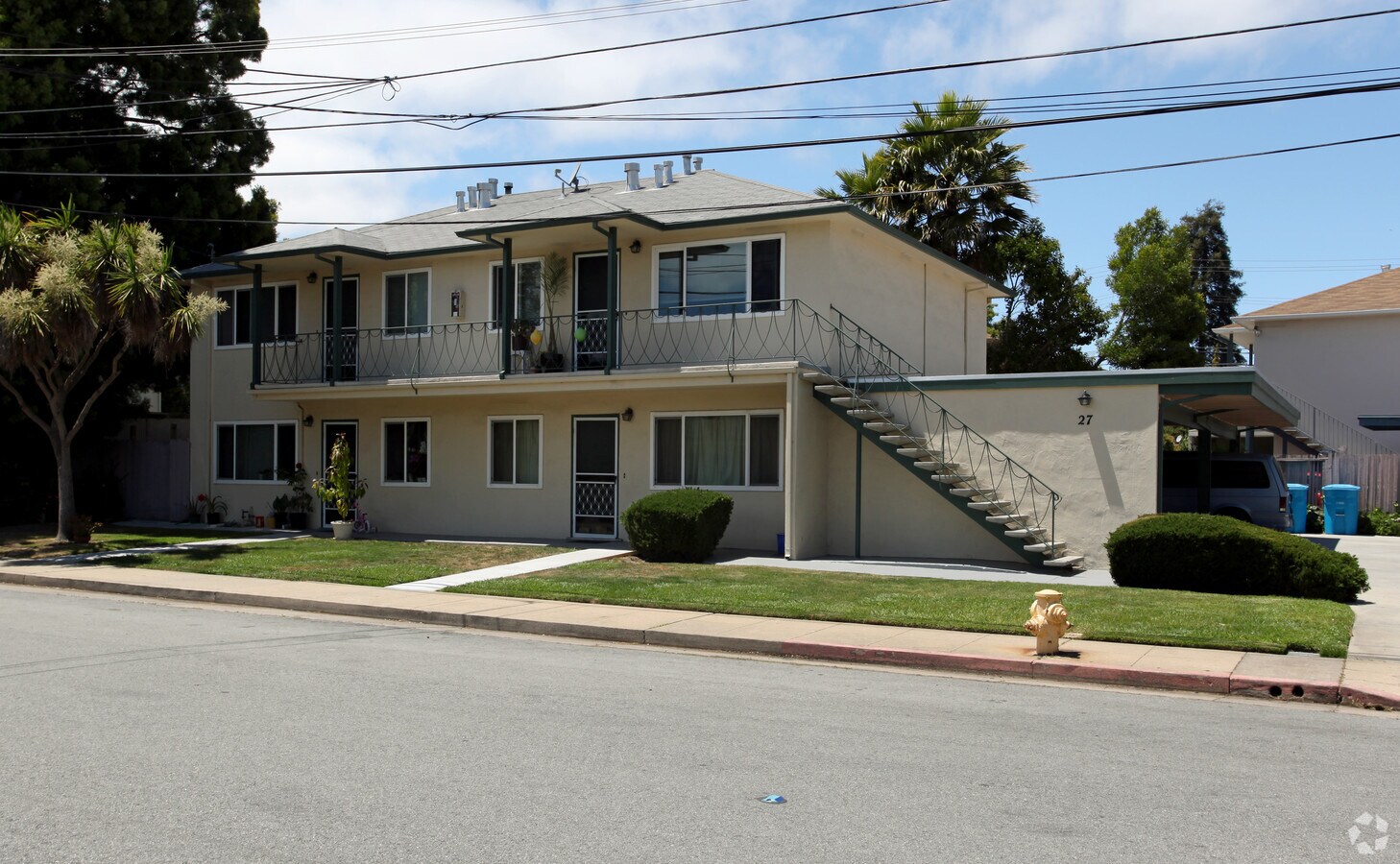 Photo - 27 E 41st Pl