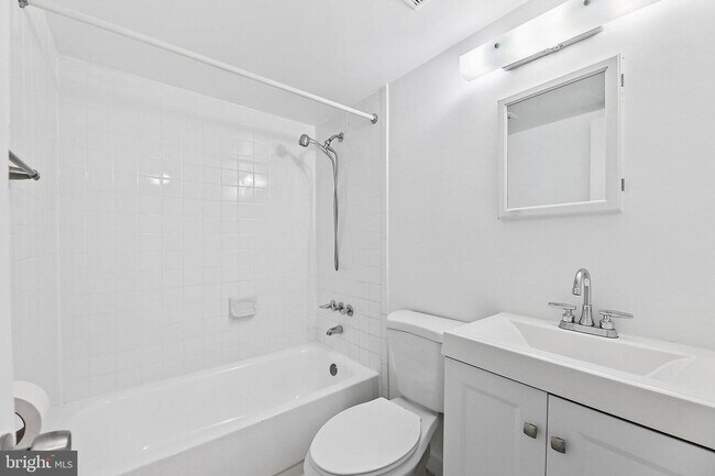 Photo - 4311 Americana Dr Unit 103