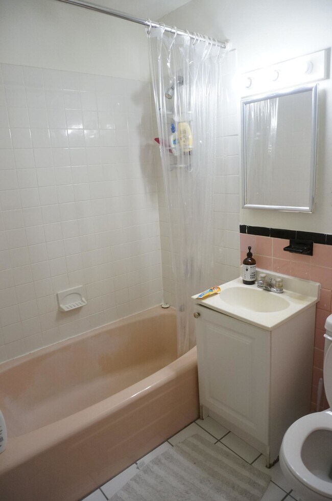 Photo - 531 Beacon St