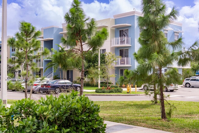Sunset Pointe Apartments