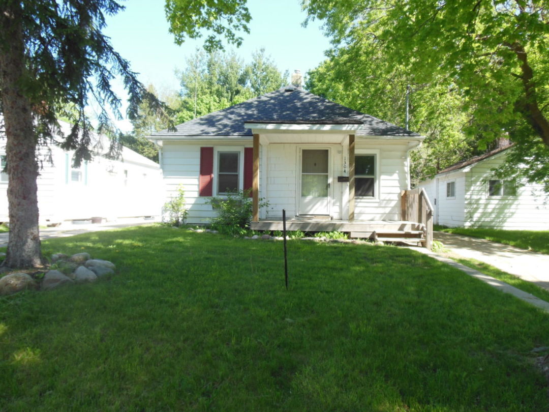 Photo - 1304 Alsdorf St (Lansing, MI)