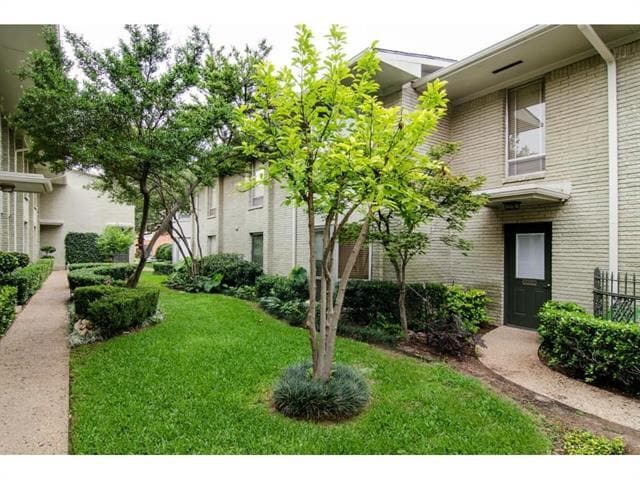 Photo - 6357 Diamond Head Cir Unit B