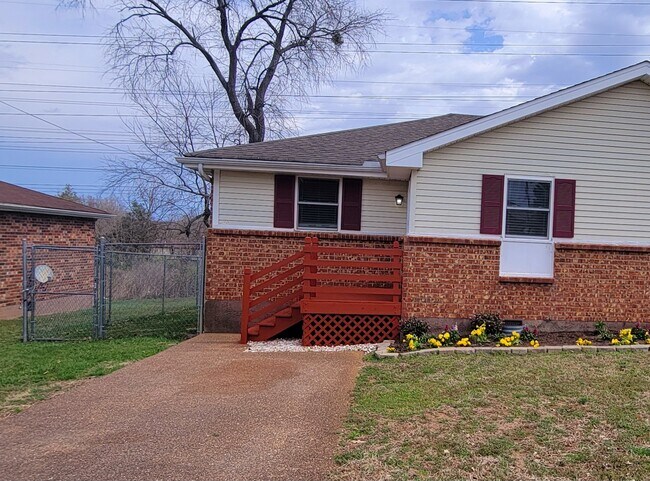 Photo - 128 Slayton Ct Unidad 128