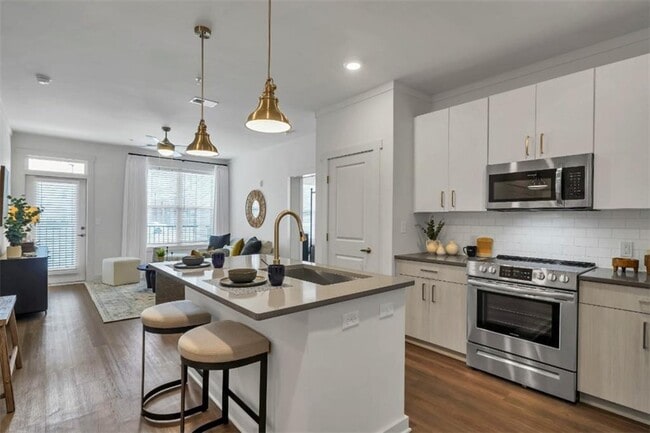 Building Photo - 300 Prominence Point Pkwy Unit 2302