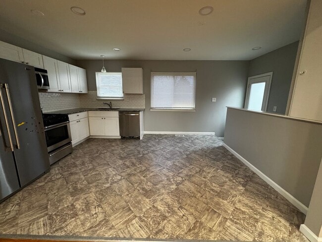 Photo - UPDATED 3 BEDROOM HOME IN fRAISER