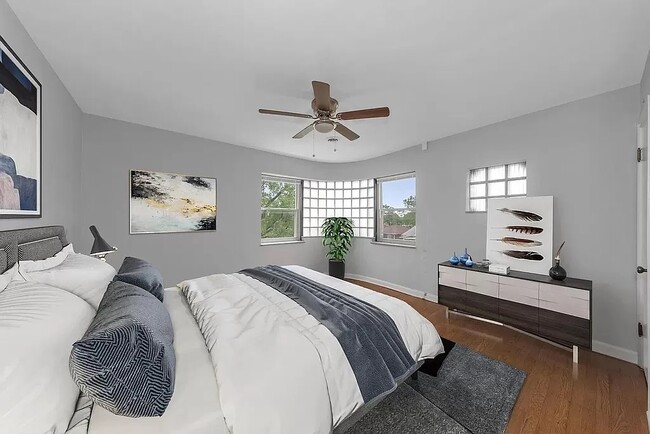 Building Photo - 6010-20 S Kingshighway LLC Rental