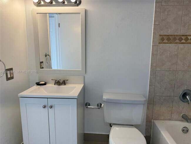 Photo - 13120 SW 92nd Ave Unit B-303