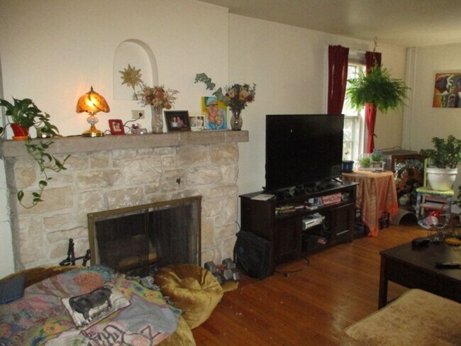 152 E Gorham St Unit #1