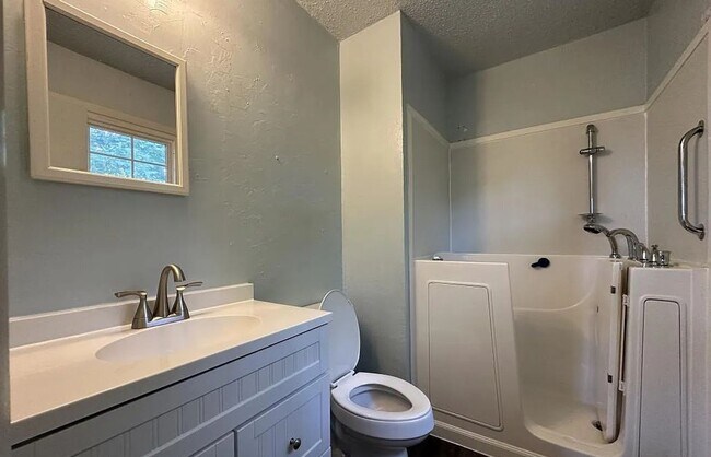 Photo - Spacious Brick split-level  home