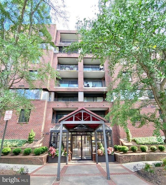 1600 Prince St Unit 210