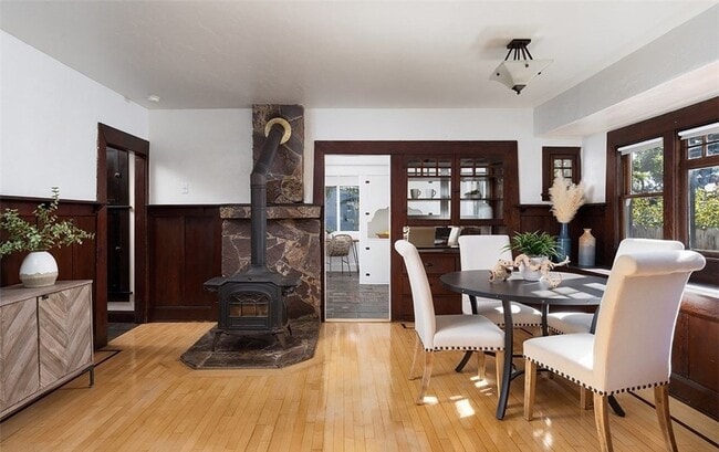 Photo - 127 N Grand St