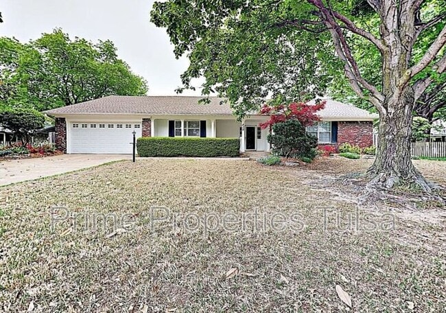 Building Photo - 838 Millwood Rd