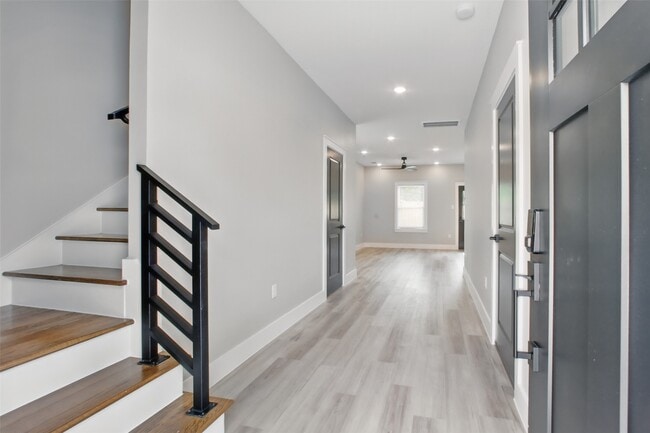 Photo - 4719 Mallow St