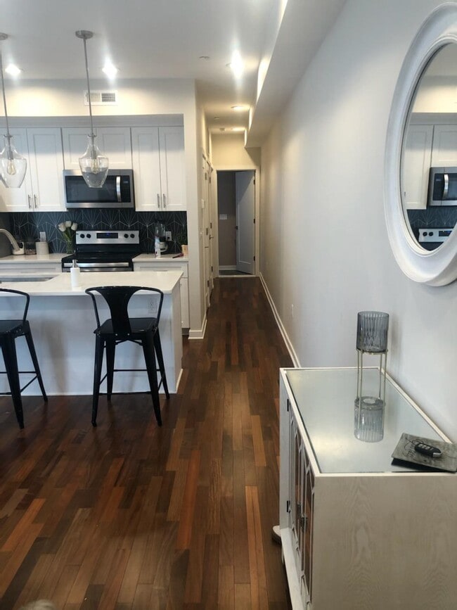 Photo - 1739 Manton St Unidad A