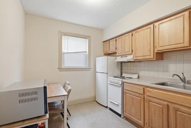 Photo - 1464 Tremont St Unit 1