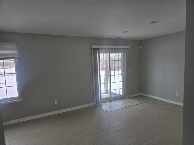 Photo - 247 Oak Ridge Dr