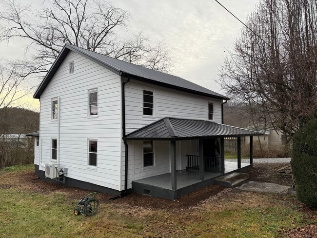 Building Photo - 576 Pickens Hwy Unit A