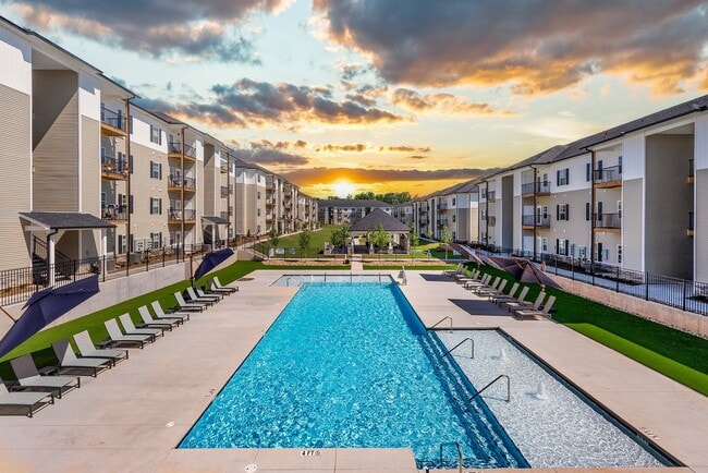 Photo - Northbrook Luxury Apartments