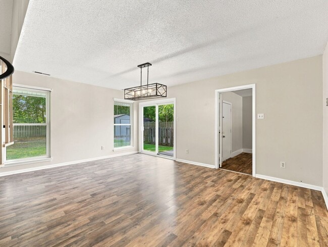 Photo - 314 Linwood Dr