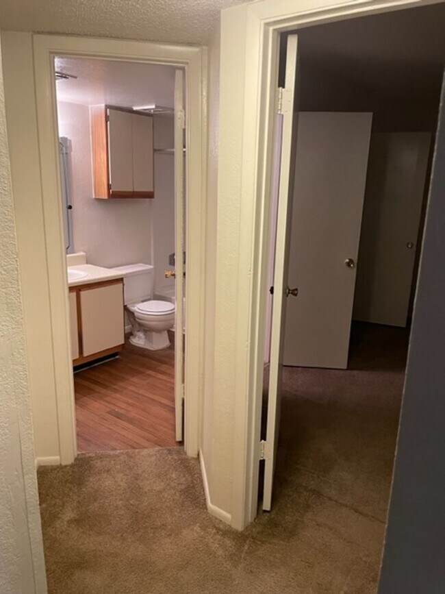 Photo - Landing - 635-304 Unit 635-304
