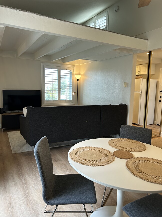 Building Photo - 16922 Pacific Coast Hwy Unit 204