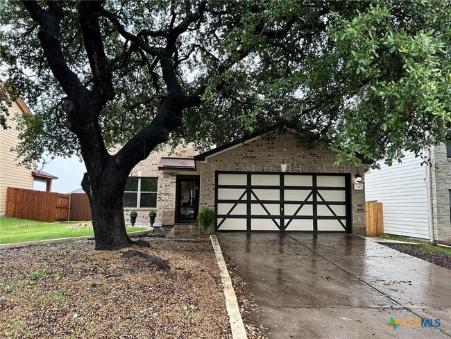 Building Photo - 721 Green Pasture Dr