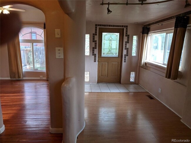 Photo - AWESOME 3 BDRM HOME IN BERKELEY ONE BLOCK WEST OF TENNYSON STREET! IMMEDIATE OCCUPANCY!