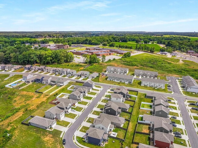 Photo - 324 Victory Cir