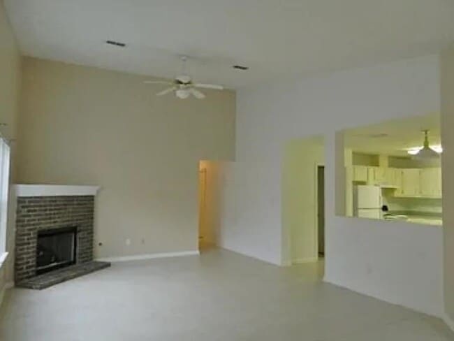 Photo - 7323 Hollis St