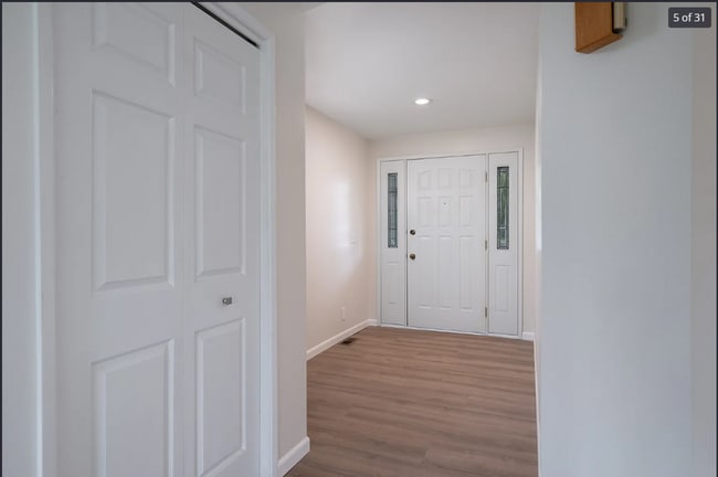 Photo - 3-bedroom Gem On Burlington Golf Course