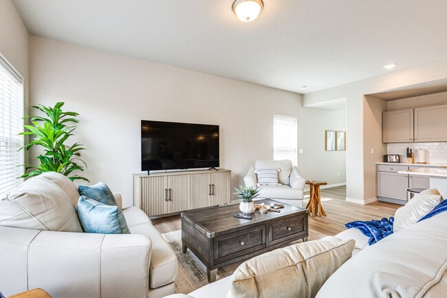 Building Photo - 8466 Blue Feather Lp