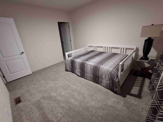 Photo - 2691 Eagle Dr