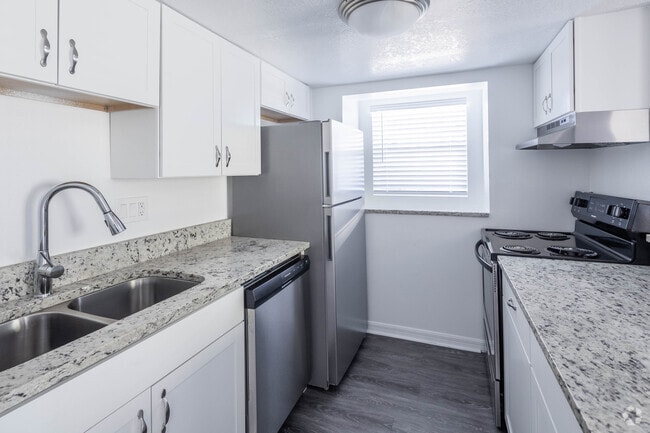 2902 Sycamore Ct Tampa, FL