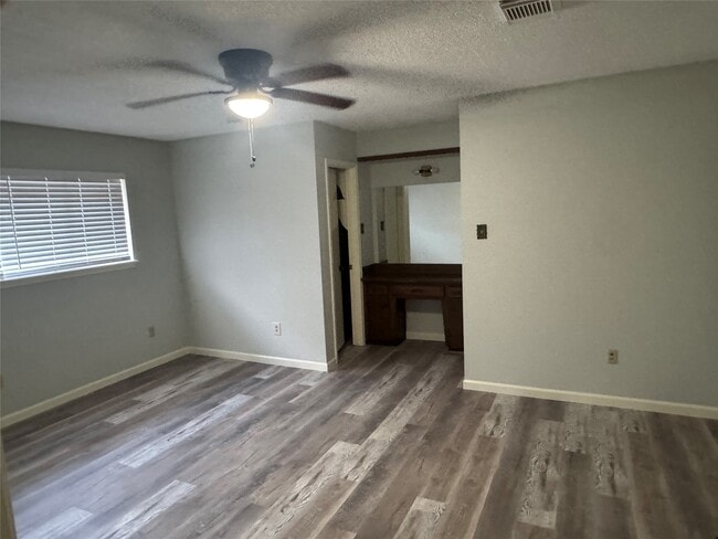 Photo - 2716 Stratford St