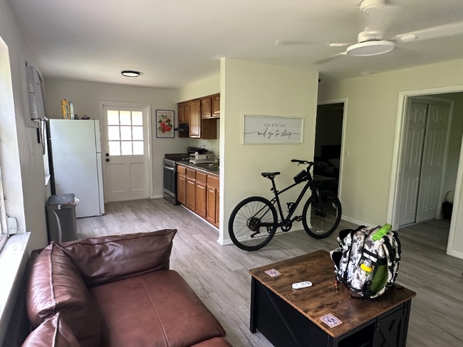 Photo - 10281-10283 Carolina St Unit 10281