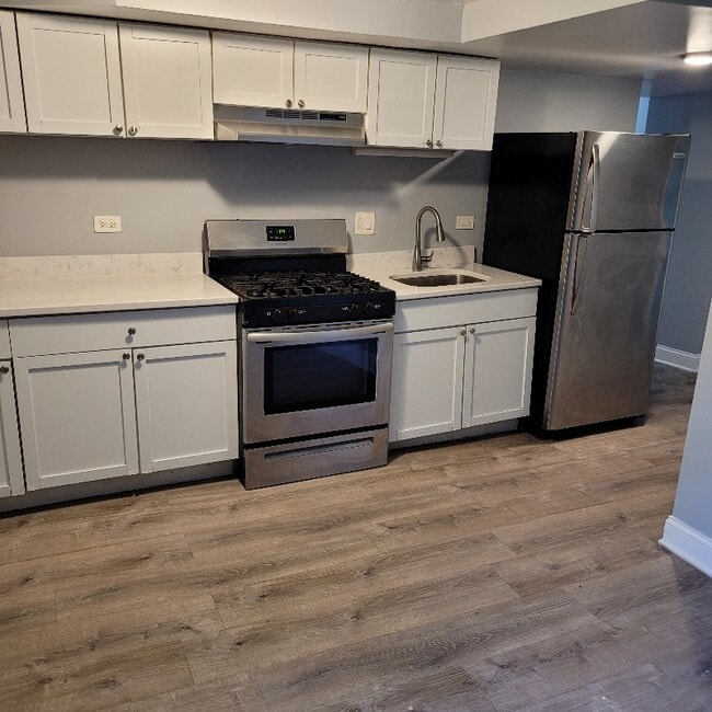 Building Photo - 5618 S Michigan Ave Rental