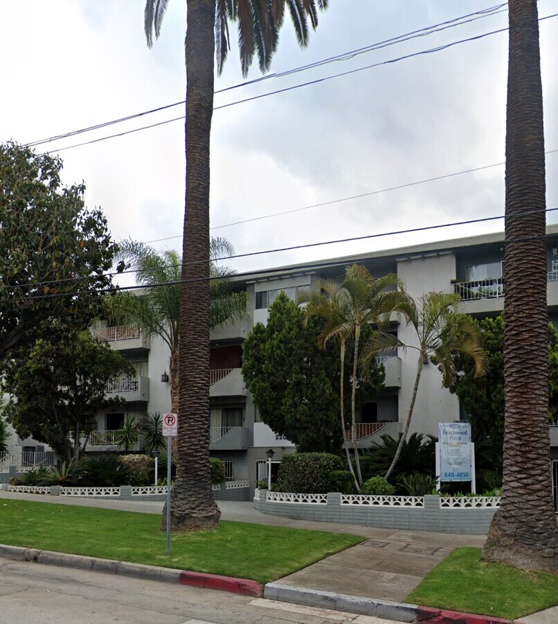 Plaza Beachwood - Plaza Beachwood Apartments