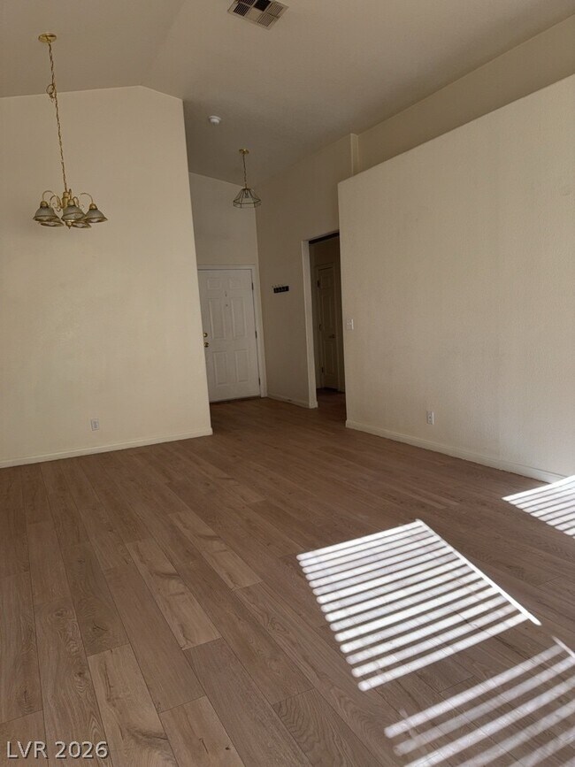 Photo - 208 Mazatlan St