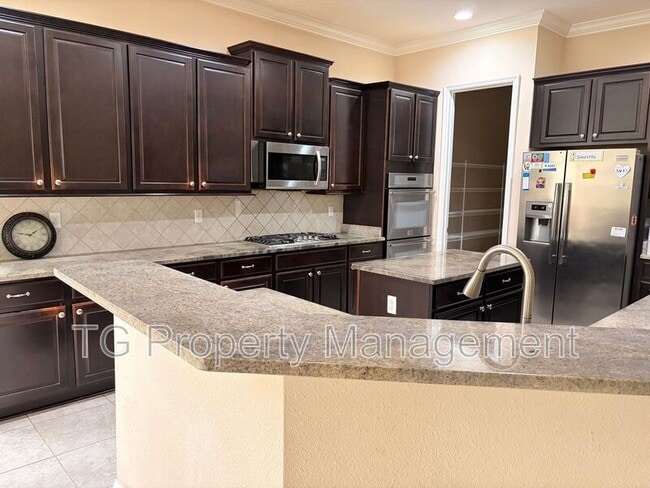 Photo - 305 Medio Dr