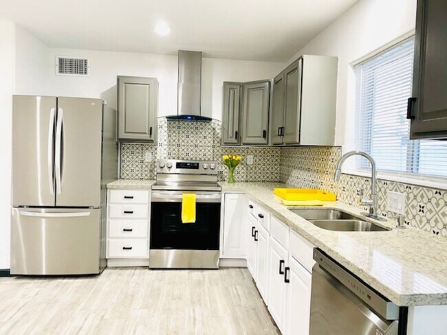 Photo - Modern Centrally Located 3 bed, 2 bath w/Large back yard