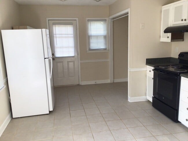 Photo - Charming 3-Bedroom Home in North Raleigh – Available Now!