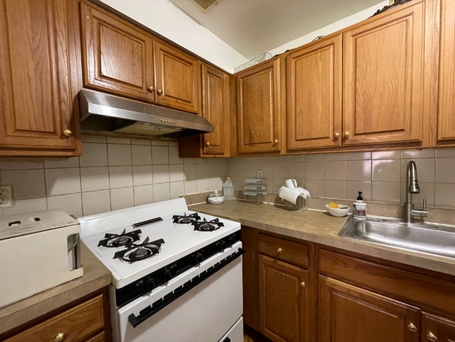 Photo - 93-18 170th St Unidad 4