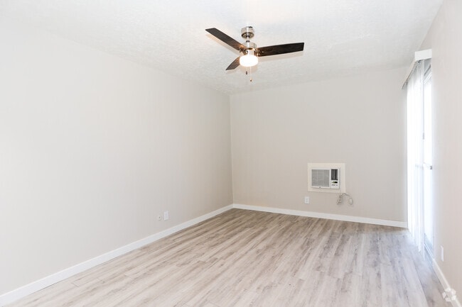 2BD, 2BA - 896SF Mirror - Theta Apartments