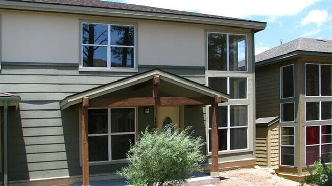 Building Photo - 1481 E Ivy Ln Rental
