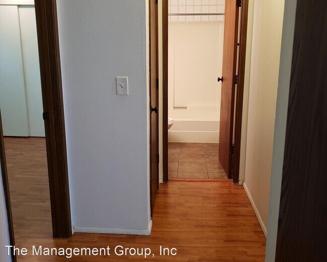 Photo - 2 br, 1 bath House - 11003 NE 48th Circle