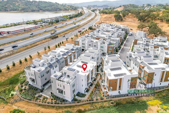 850 Verandah Ln