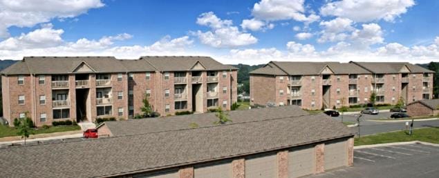 Photo - Shelby Oaks Apartments