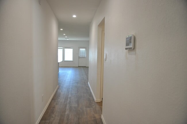 Photo - 31303 Yatesbury Ln