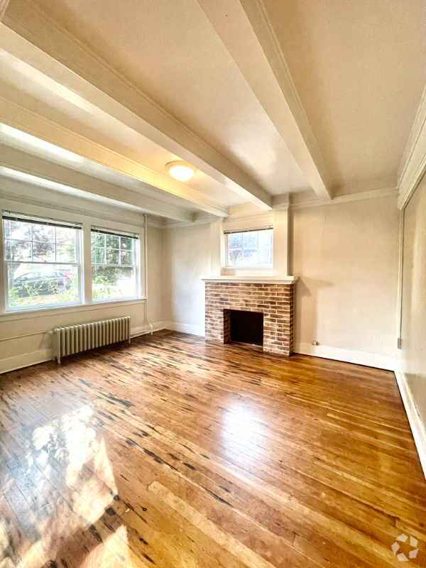 Building Photo - 901 N M St Unit 22 Rental