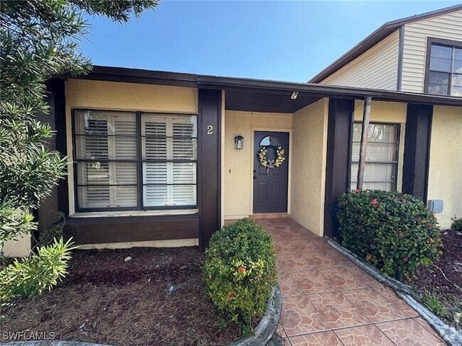 Building Photo - 618 SE 12th Ct Unit 2 Rental